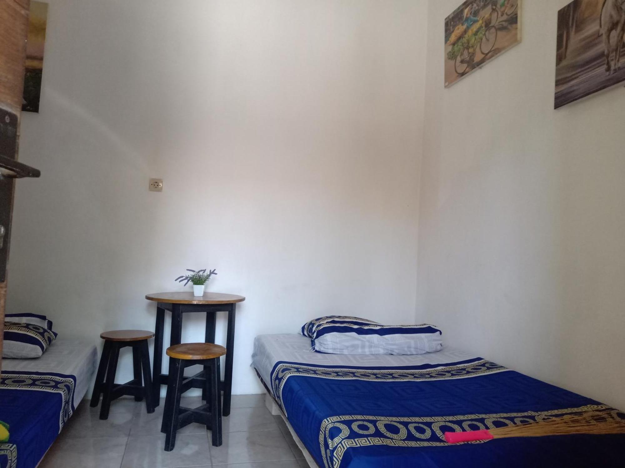 Hotel Kost Backpacker Sidoarjo Exterior foto